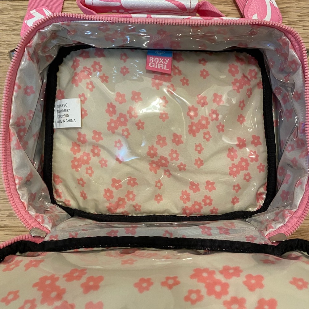 Pink Roxy lunch box - Picture 2 of 7